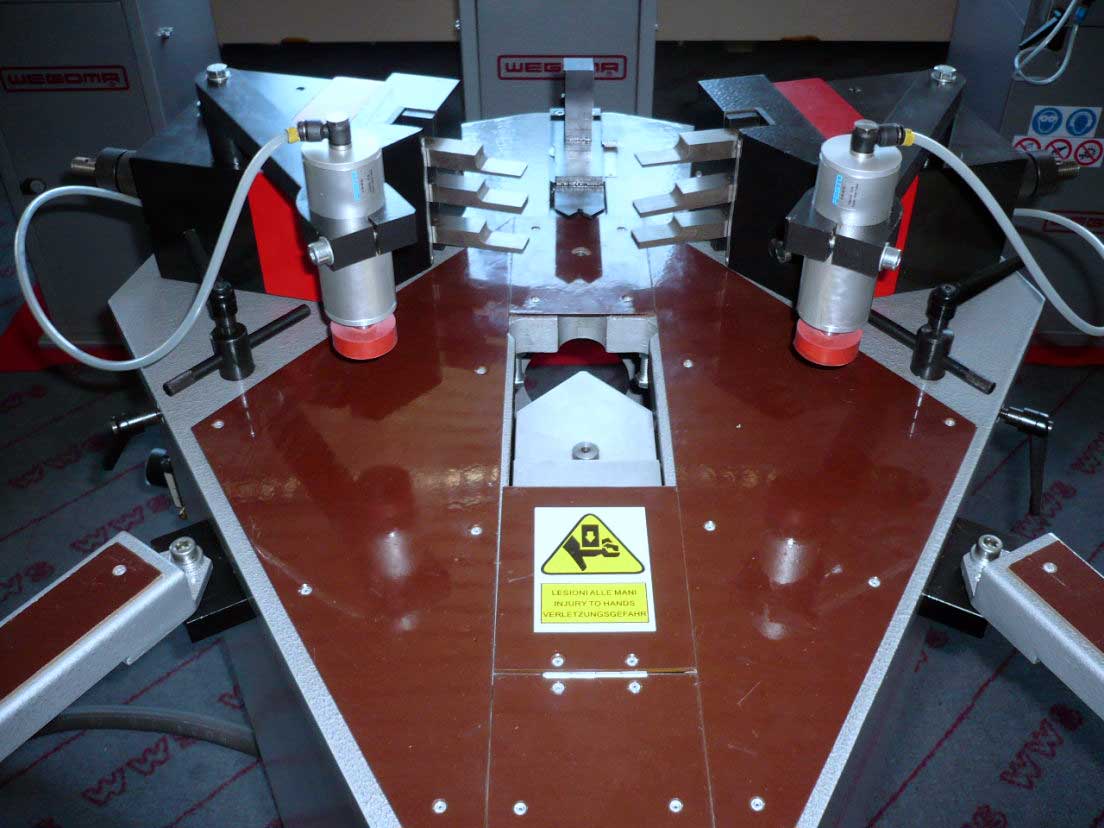 Corner Crimping Machine EV175