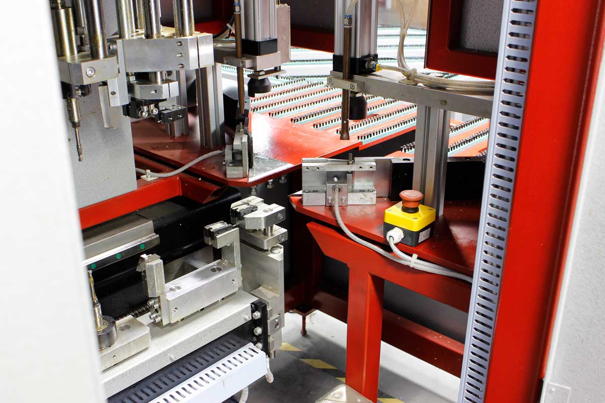 CNC-controlled Corner Cleaning Machine WPA-CNC2